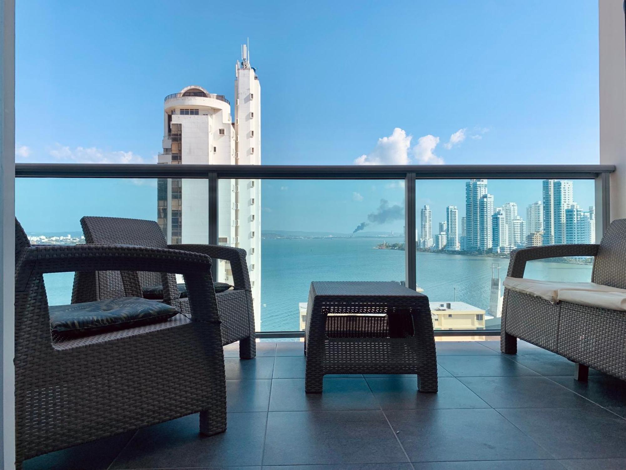 Cartagena Oceanview Escape Pool, Jacuzzi & Gym In Bocagrande 아파트 외부 사진